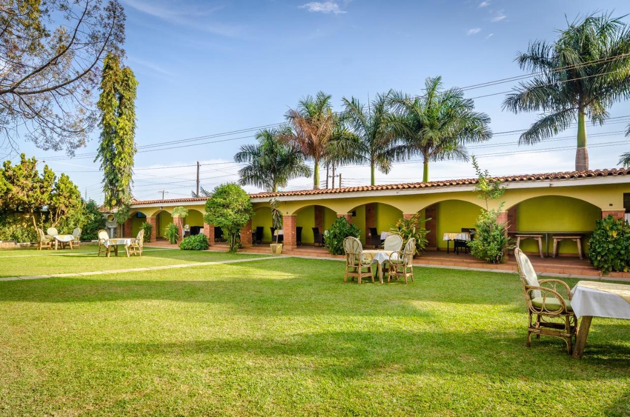 Victoria Travel Hotel Kampala Kültér fotó