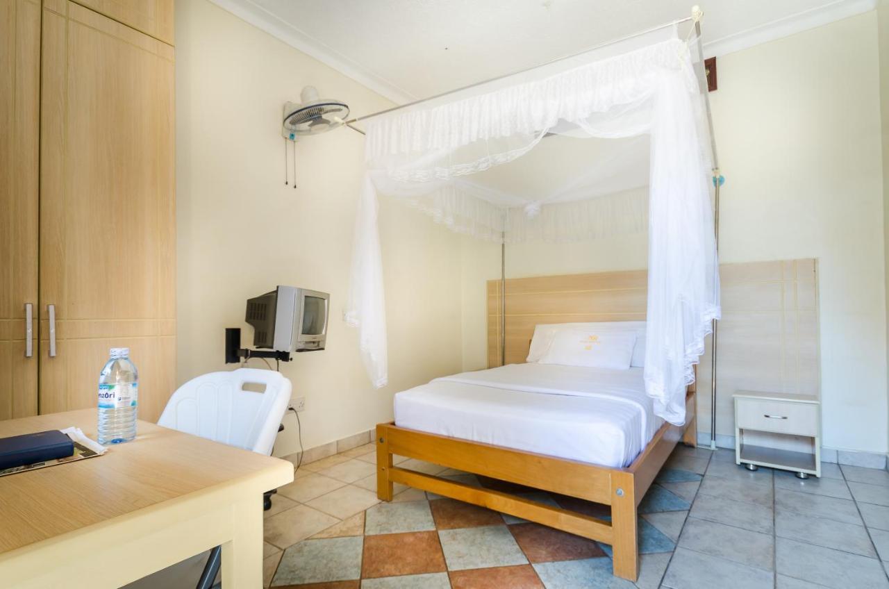 Victoria Travel Hotel Kampala Kültér fotó
