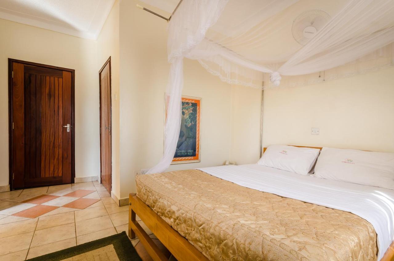 Victoria Travel Hotel Kampala Kültér fotó